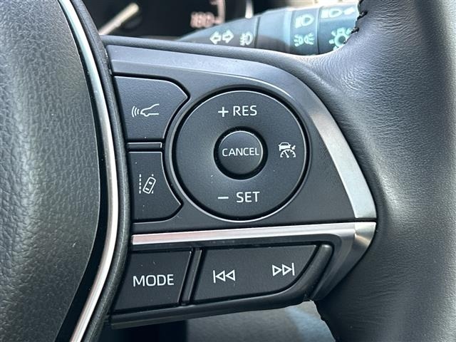 Toyota CAMRY 2018 8358639-3