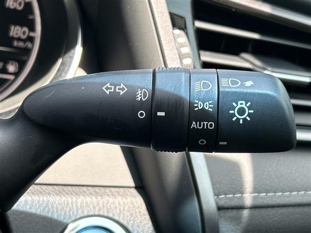 Toyota CAMRY 2018 8358639-7