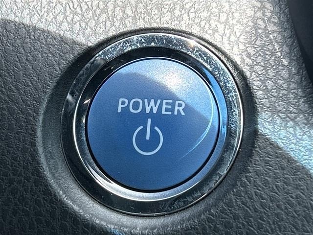 Toyota CAMRY 2018 8358639-8