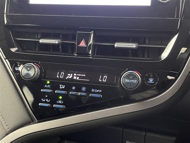 Toyota CAMRY 2022 8358640-10