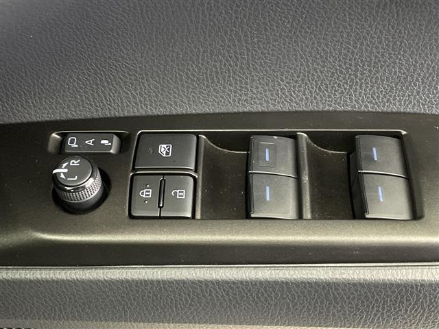 Toyota CAMRY 2022 8358640-2