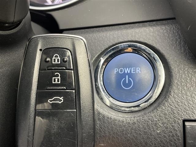 Toyota CAMRY 2022 8358640-8