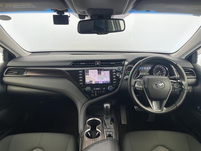 Toyota CAMRY 2017 8358641-14