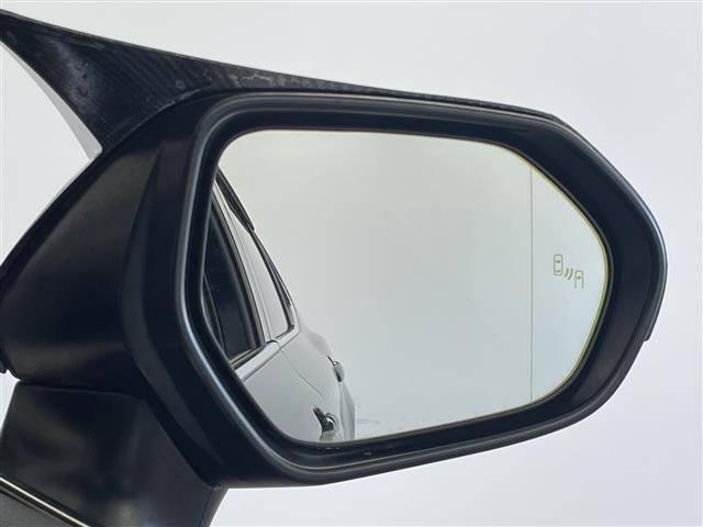 Toyota CAMRY 2017 8358641-3