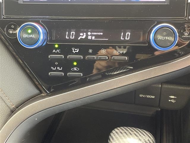 Toyota CAMRY 2017 8358641-9