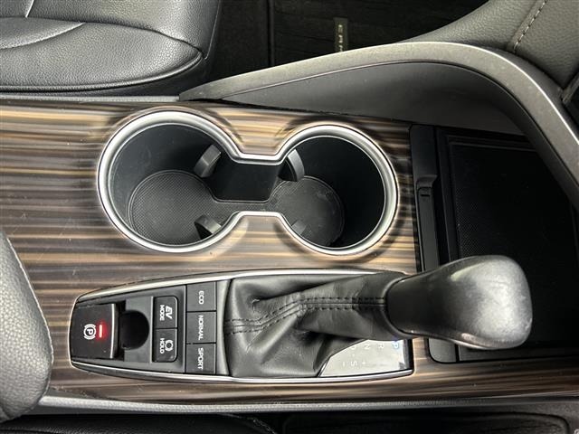 Toyota CAMRY 2018 8358642-1