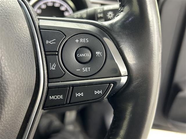 Toyota CAMRY 2018 8358642-10