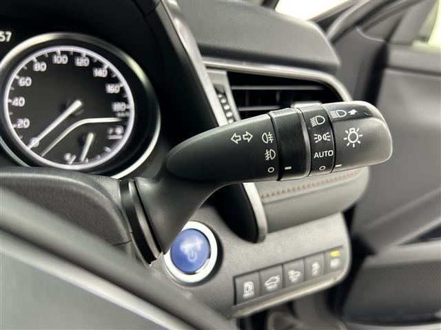 Toyota CAMRY 2018 8358642-12