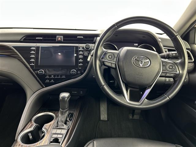 Toyota CAMRY 2018 8358642-14