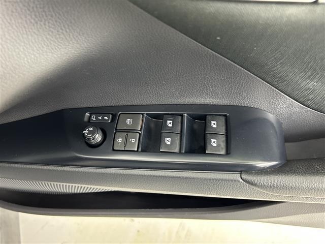 Toyota CAMRY 2018 8358642-20
