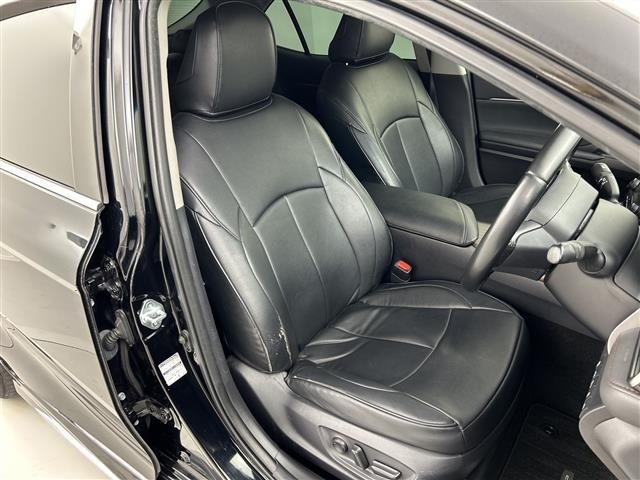 Toyota CAMRY 2018 8358642-4