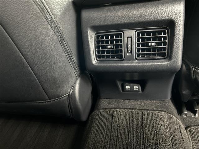 Toyota CAMRY 2018 8358642-5