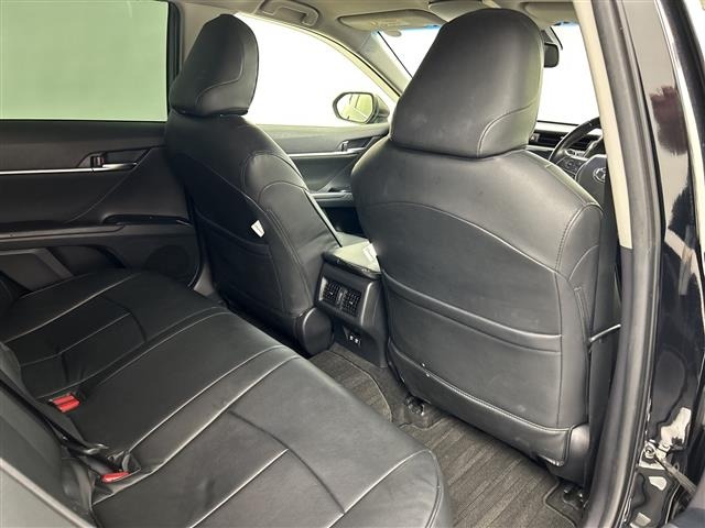 Toyota CAMRY 2018 8358642-6