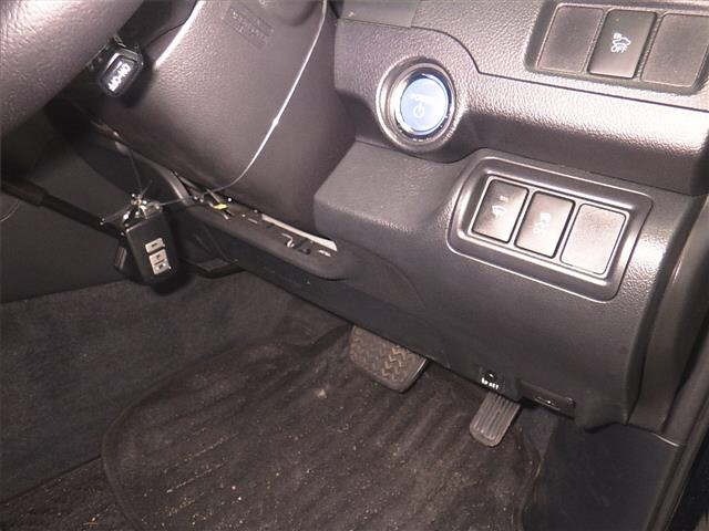 Toyota CAMRY 2015 8358646-8