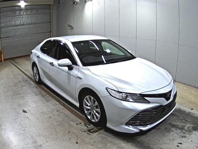 Toyota CAMRY 2018 8358649-0