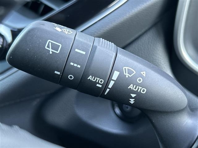 Toyota COROLLA CROSS 2025 8359651-12