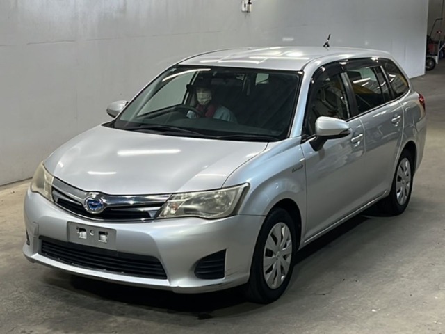 Toyota COROLLA FIELDER 2013 8358820-0