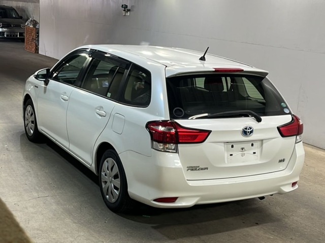 Toyota COROLLA FIELDER 2017 8358828-1