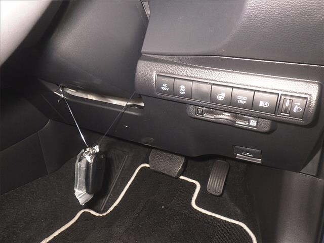 Toyota COROLLA TOURING 2023 8359596-8