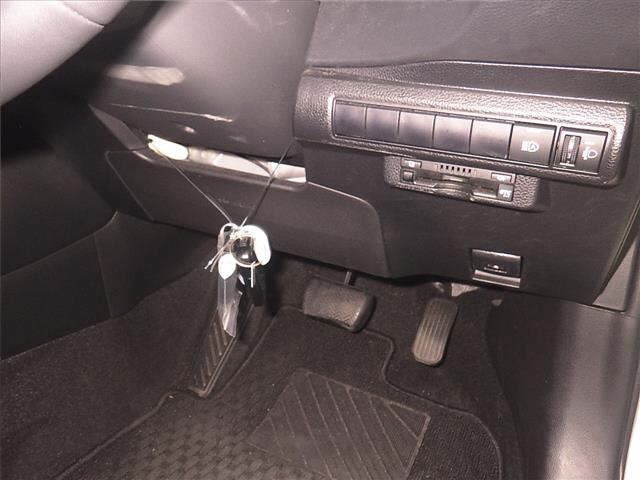 Toyota COROLLA TOURING 2021 8359600-8