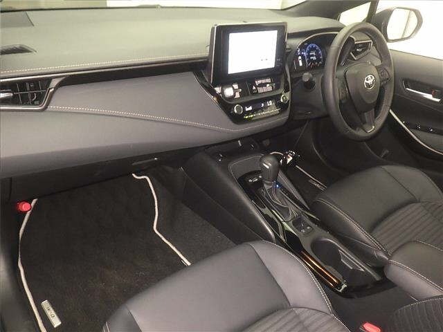 Toyota COROLLA TOURING 2023 8359605-4