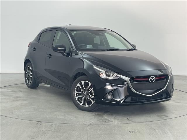 Mazda DEMIO 2015 8358551-0
