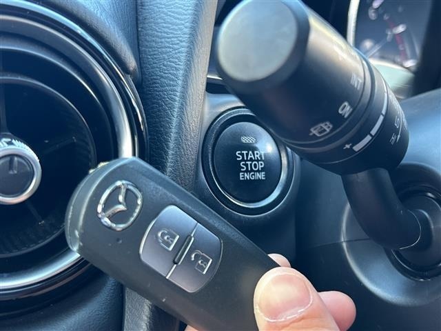 Mazda DEMIO 2018 8358558-1