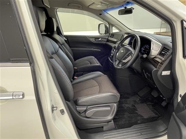 Nissan ELGRAND 2016 8358570-2