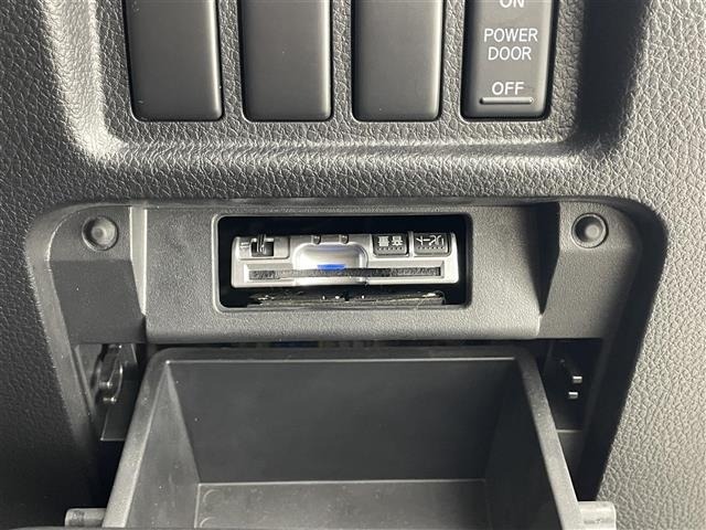 Nissan ELGRAND 2016 8358570-22