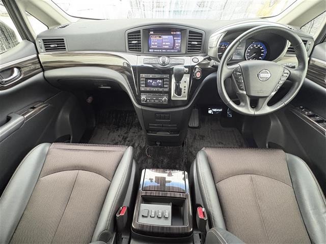 Nissan ELGRAND 2019 8358573-15