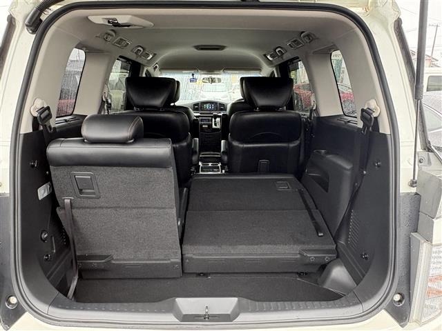 Nissan ELGRAND 2018 8358574-13