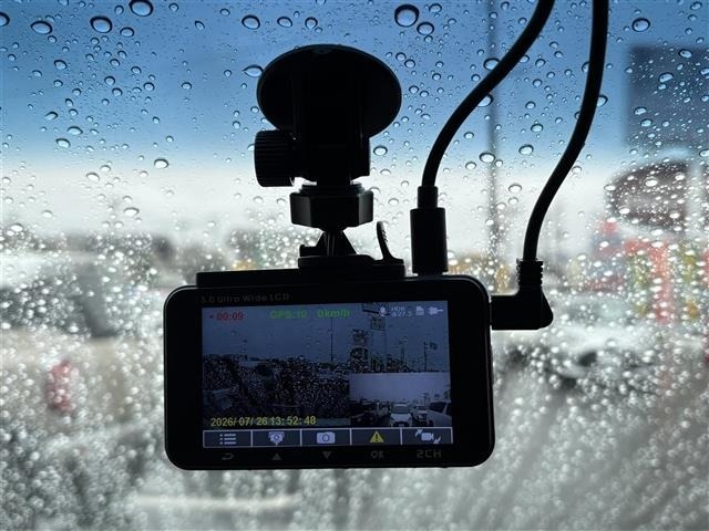 Nissan ELGRAND 2018 8358574-19