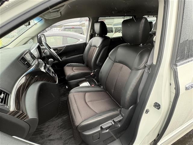 Nissan ELGRAND 2018 8358574-7