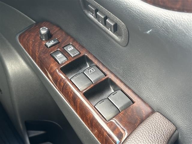 Nissan ELGRAND 2010 8358575-22