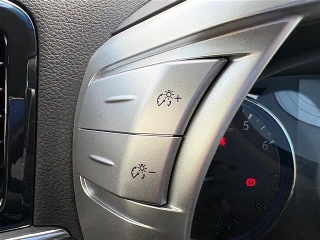 Nissan ELGRAND 2019 8358576-9