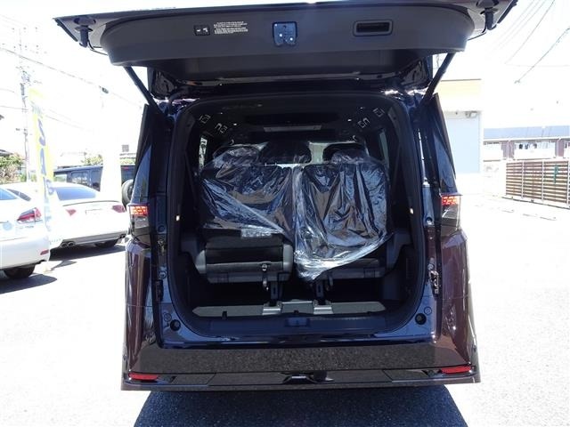 Nissan ELGRAND 2026 8358577-8