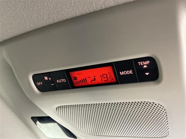Nissan ELGRAND 2011 8358578-11