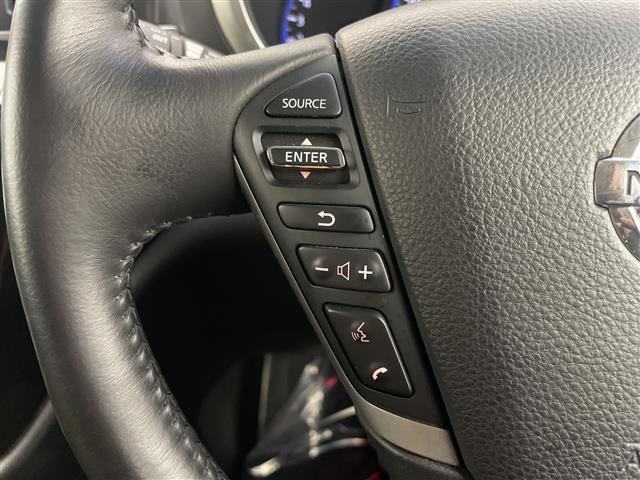 Nissan ELGRAND 2011 8358578-3