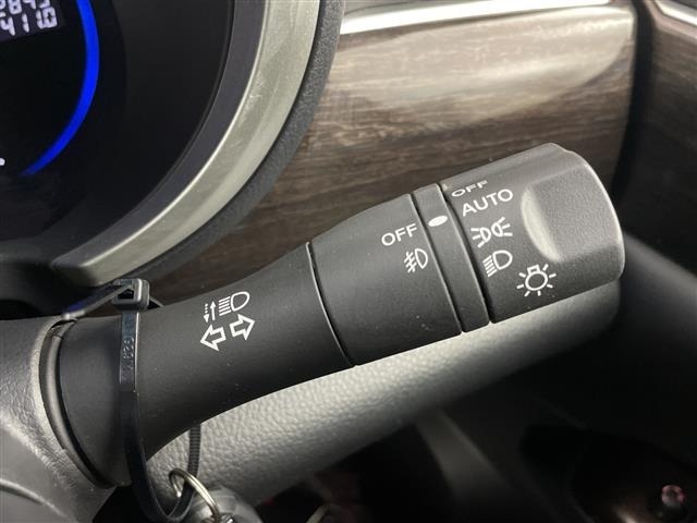 Nissan ELGRAND 2011 8358578-7