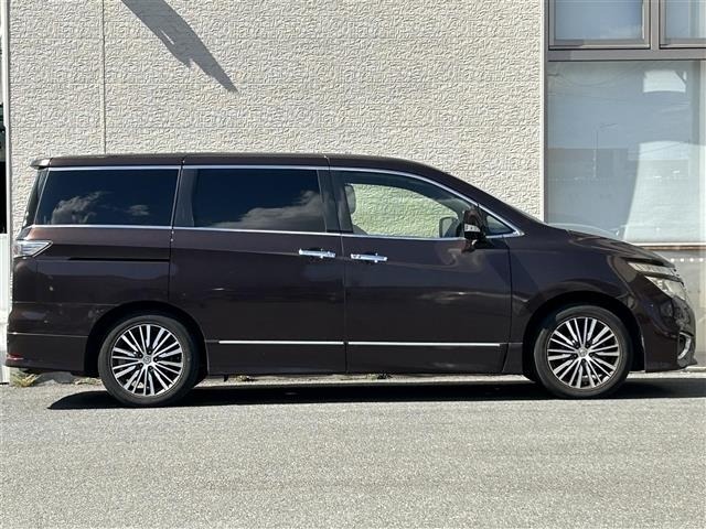 Nissan ELGRAND 2014 8358580-2