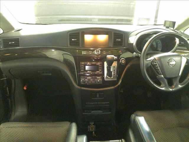 Nissan ELGRAND 2012 8358582-5