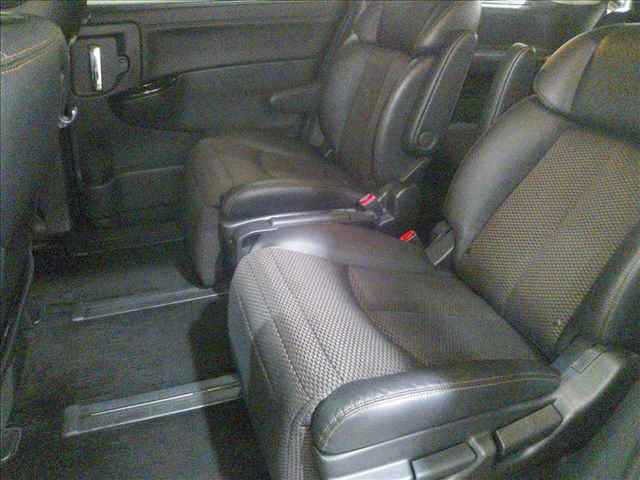 Nissan ELGRAND 2012 8358582-6