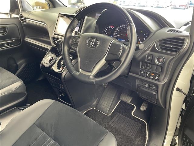 Toyota ESQUIRE 2020 8359575-2