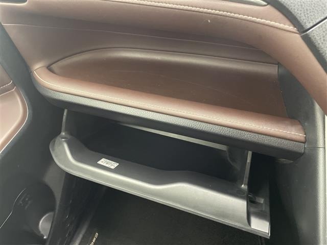 Toyota ESQUIRE 2015 8359578-2