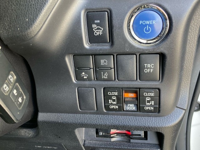 Toyota ESQUIRE 2016 8359579-5