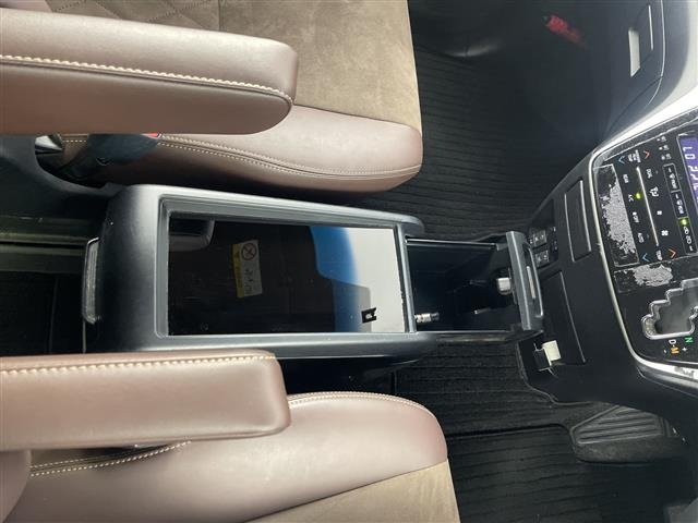 Toyota ESTIMA 2017 8359582-6