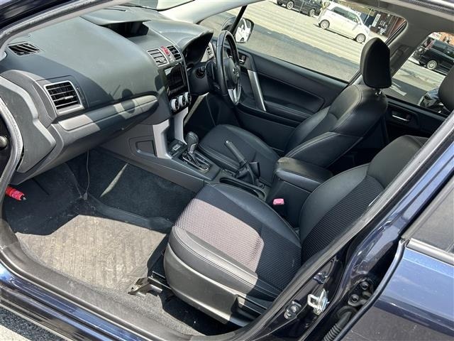 Subaru FORESTER 2017 8358983-2