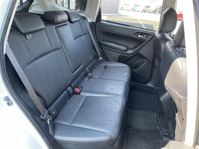 Subaru FORESTER 2013 8358989-4