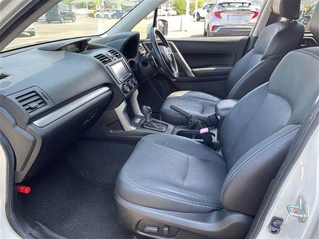 Subaru FORESTER 2013 8358989-6