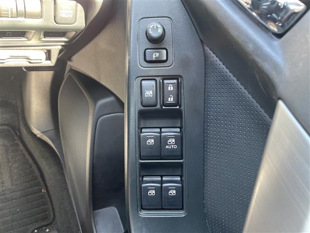 Subaru FORESTER 2013 8358989-9